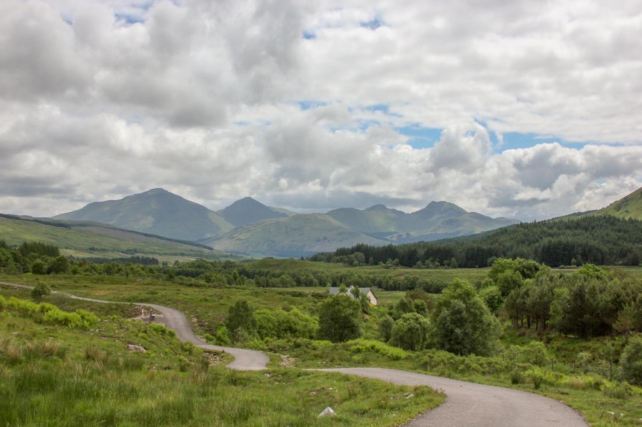 Glamping Hut - By The Way Campsite Tyndrum Exteriér fotografie